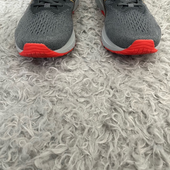 ASICS GT-1000 Size 12.5 Like New! - Picture 9 of 10